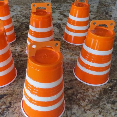 Best 25+ Construction ideas on Pinterest Construction Cone Craft, Construction Worker Craft, Preschool Construction, Construction Unit, Community Helpers Theme, Construction Activities, Transportation Theme, Dramatic Play Centers, Construction Zone