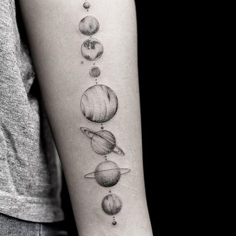 Solar System Tattoo,solar system tattoo back,solar system tattoo back simple,solar system tattoo back,solar system tattoo back galaxies, solar system tattoo spine moon phases, nasa tattoo, science tattoo,simple tattoos,planet tattoo, cosmic tattoo #solarsystemtattoo #singleneedle #blackandgraytattoo #dotwork #fineline #finelinetattoo #NASA #Jupiter #space #nature #storm #weather #science #designs #facing #sonnensystem #symbolik #tattoo #ursprung #wichtigsten Tattoo Solar System, Botanisches Tattoo, Planet Tattoo, Science Tattoo, Cosmic Tattoo, Science Tattoos, Solar System Tattoo, Planet Tattoos, Temp Tattoo