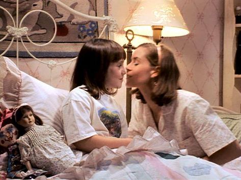 oh miss honey Matilda And Miss Honey, Miss Honey Matilda, Matilda Movie, Miss Honey, Always Learning, Best Mother, See The World, Iconic Movies, Film Stills