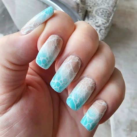 80+ Best Bright Summer Nails Ideas To Rock This Year Beach Nail Art Designs Ocean Waves, Summer Sunset Nails, Beach Nails Coffin, Tropical Manicure, Water Nails Design, Beach Nail Ideas, Beachy Nail Designs, Vacation Nail Designs, Beach Themed Nails