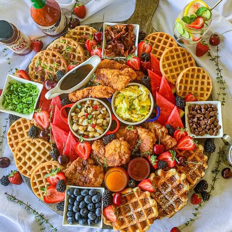 Sorrenteaux Boards on Instagram: “It’s #nationalwaffleday, so what better way to celebrate than with waffle’s bff, fried chicken?!? 🧇❤️🍗 We are enjoying this massive spread…” Waffles Charcuterie Board, Charcuterie Boards Ideas, Brunch Charcuterie, National Waffle Day, Fried Chicken And Waffles, Boards Ideas, Chicken Breakfast, Breakfast Platter, Waffle Toppings