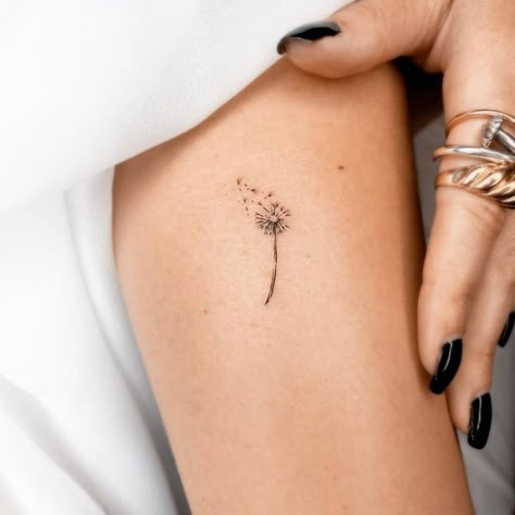 Dandelion Back Tattoo For Women, Multiple Wrist Tattoos, Small Tattoo Dandelion, Dandelion Tattoo On Finger, Fine Line Horizontal Tattoo, Dandeline Flower Tattoo, Dandelion Tattoo On Forearm, Dandelion Forearm Tattoo, Small Dandelion Tattoos For Women