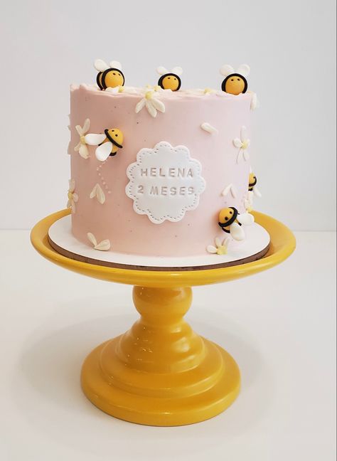 Bee Cake For 1st Birthday, First Bee Day Cake, Bee Birthday Cake, Bee Themed Birthday, Bee Themed Birthday Party, 1st Bee Day, Bunny Birthday Cake, First Bee Day, Gender Reveal Baby Shower Themes