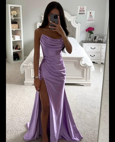 Side Split Maxi Dress, Slim Bodycon Dress, Gorgeous Prom Dresses, Prom Inspo, Summer Elegant, Cute Prom Dresses, Split Maxi Dress, Pretty Prom Dresses, Bandeau Dress