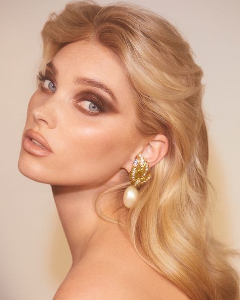 » INSTAGRAM Gold Girl, Gold Aesthetic, Elsa Hosk, Long Blonde, Golden Girl, Tolu, Long Blonde Hair, Eyeshadow Makeup, Gossip Girl