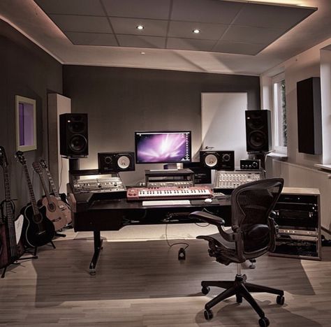 Music Studio Room Design, Modern Music Room, Studio Music Room, Studio Room Design, Music Studio Decor, Home Recording Studio Setup, Recording Studio Setup, Home Music Rooms, Home Studio Ideas