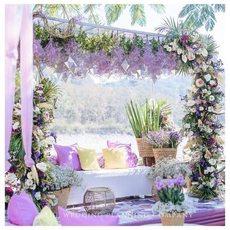 Purple Mehendi Decor, Purple Haldi Decor, Jaan Birthday, Haldi Theme, Lavender Wedding Decorations, Couple Seating, Pastel Wedding Decorations, Lilac Decor, Lavender Theme