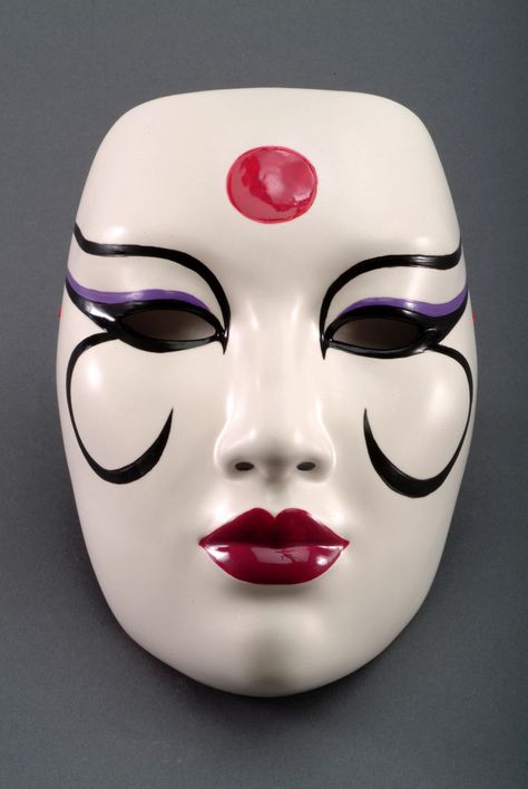 Painted Mask Goddes Mask, Kabuki Mask Design Female, Mascara Design Ideas Paint, Mask Ideas Art, Mascara Design Ideas, Japanese Mask Art, Japanese Mascara, Mask Painting Ideas, Face Mask Painting