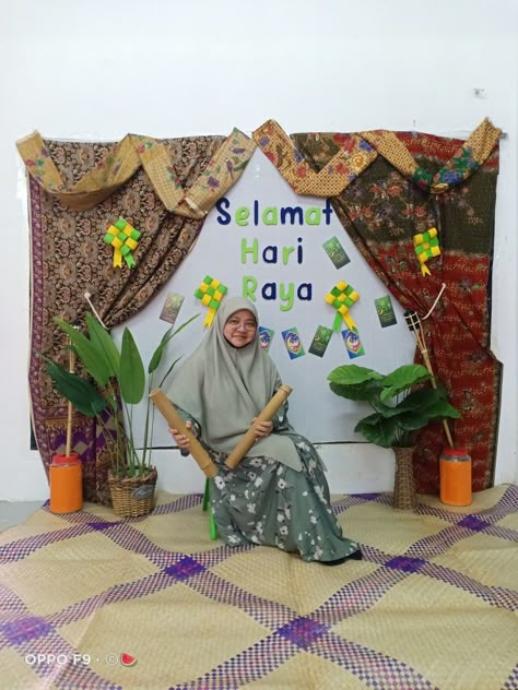 Eid Backdrop Ideas, Hari Raya Decoration Ideas Diy, Hari Raya Photobooth, Hari Raya Decoration Ideas, Raya Decoration Ideas, Hari Raya Deco, Raya Backdrop, Eid Backdrop, Raya Deco