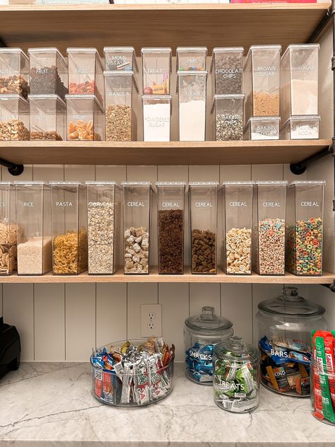 Granola Bar Organization, Cereal Organization, Bar Organization, Large Storage Jars, Spice Organization Drawer, Expired Food, Drawer Bins, Hi Sugarplum, Cereal Bar