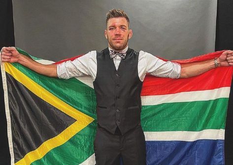 South African MMA fighter Dricus du Plessis has thanked God and his fans for standing by him through the highs and lows of his career... Dricus Du Plessis, Robert Whittaker, Giulio Berruti, Du Plessis, Foot Injury, River Park, North Park, Mma Fighters, Mixed Martial Arts