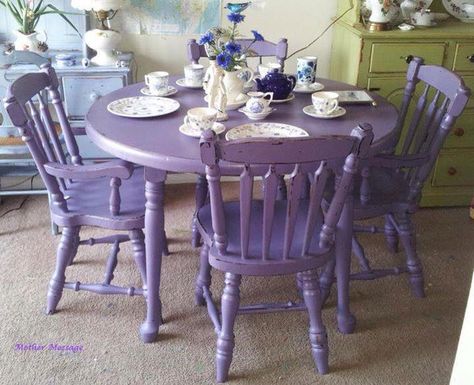 Purple Chairs, Purple Dining Room, Purple Furniture, Mahogany Dining Table, Purple Kitchen, Cottage Life, Purple Home, Table Chairs, Purple Design