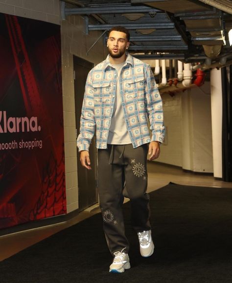 #bulls #nba #zachlavine #2022 Outfit Informal, Male Outfit, Zach Lavine, Nba Outfit, Nba Fashion, Jordan Outfit, Hype Clothing, Trendy Boy Outfits, Dope Outfits For Guys