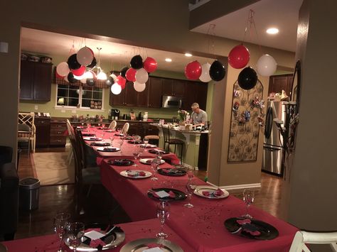 Homecoming Dinner at home Homecoming Dinner Decorations, Hosting Homecoming Dinner, Homecoming Dinner, Homecoming Dinner Ideas, Homecoming Dance Dinner At Home, Hoco Dinner At Home, Homecoming Dinner At Home, Prom Dinner At Home Ideas Table Settings, Cheer Dinner Decorations