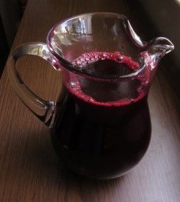 Blackberry juice Blackberry Juice Recipes, Blackberry Drink, Blackberry Juice, Blackberry Drinks, Fruit Juice Recipes, Blackberry Recipes, Blueberry Syrup, Berry Juice, Syrup Recipe