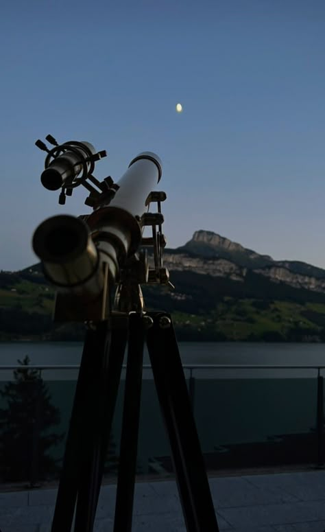 Refracting Telescope, Astronomy Pictures, Astronomy Lover, Aerospace Engineering, Telescopes, Space And Astronomy, Astronomer, Interstellar, Outer Space