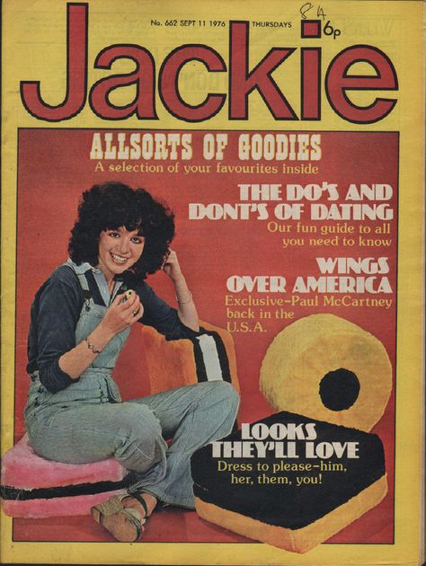 Jackie Magazine 11 September 1976 No.662    New Seekers    Wings   Steeleye Span Jackie Magazine, Nostalgic Books, Jeans Patches, Patches Vintage, Boogie Nights, Fashion Cover, Magazine Fashion, Vintage Magazines, Music Books