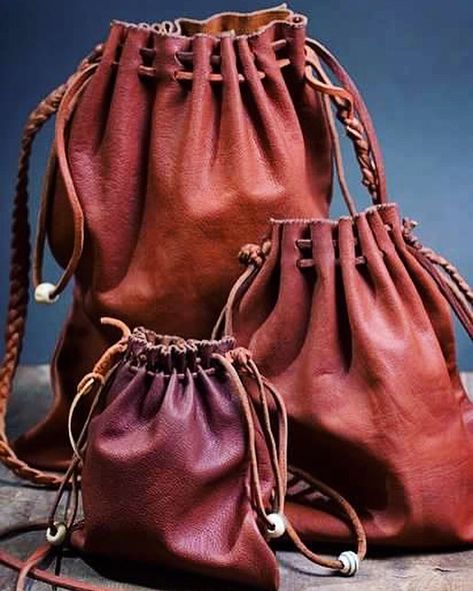 Finecrafts on Instagram: “Medieval leather pouches. "Purses and pieces", Olaf Goubitz. Vegetable tanned goat leather, glass beads. Hand sewing, lamp work. If you…” Leather Pouches, Goat Leather, Leather Pouch, Olaf, Goats, Hand Sewing, Bucket Bag, Glass Beads, Pouch