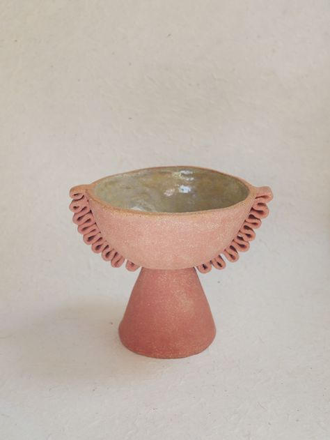 Handmade terracotta ceramic cup bowl with serrated for interior decoration. Red sandstone chamotte, raw outside, soft green glazed inside. Dimensions: h 14 cm x d 16,5 cm.  Unique piece, handmade in Paris.  *All pieces are handmade and will be unique in their irregularities.  INSTAGRAM If you are interested in knowing a little bit more about the artist and the process come find me on Instagram. I love sharing photos of new work and inspirations. You can find me at https://www.instagram.com/poemi Ceramic Glaze Inspiration, Ceramic Key Bowl, Cute Ceramic Cups, Feminine Ceramics, Oaxaca Ceramics, Desert Ceramics, Modern Pottery Designs, Ceramics Hand Building, Hand Building Ceramics