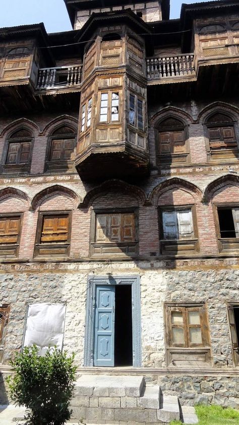 Journey of Kashmiri Pandits in exile | By Anil Bhatt Kashmiri Places, Kashmir House Design, Kashmiri House Designs, Kashmiri Architecture, Kashmiri Aesthetic, Kashmiri House, Kashmir House, Kashmiri Culture, Hut House