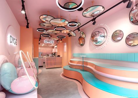 Seven ice cream parlours sprinkled with interiors to melt your heart Ice Cream Parlour Interior, Parlour Interior Design, Colourful Cafe, Parlour Interior, Estilo Kitsch, Bar Restaurant Design, Beauty Fotografie, Colour Interior, Architecture Restaurant