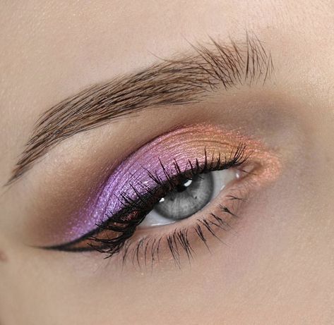 Gold And Purple Makeup Looks, Lilac And Gold Makeup, Pink And White Makeup, Gold Purple Makeup, Purple Gold Eye Makeup, Yellow And Purple Eye Makeup, Peach And Purple Eye Makeup, Purple Gold Eyeshadow, Pink Purple Gold Eye Makeup