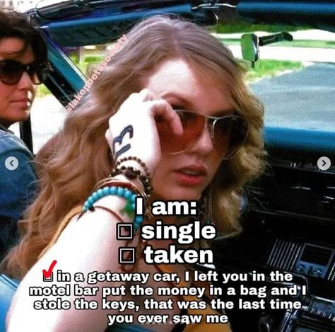 Taylor Swift is a talented singer, songwriter and performer. She's also an Internet sensation. Here are the best Taylor Swift memes around. #taylorswift #memes Taylor Swift Memes, Taylor Swift Costume, Taylor Swift Jokes, Taylor Whispers, Taylor Swift Fan Club, Swift Facts, Taylor Swift Cute, Taylor Swift Fearless, Taylor Swift Facts