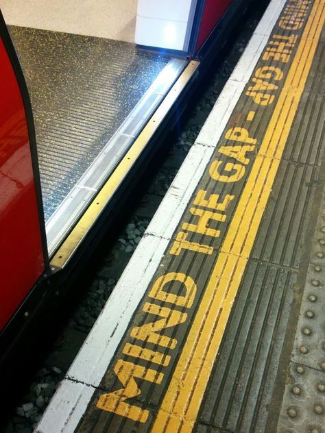 Nomi Aesthetic, Vernacular Typography, Tube Stations London, Jubilee Line, London Vibes, London Tube, London Aesthetic, London Architecture, Tube Station