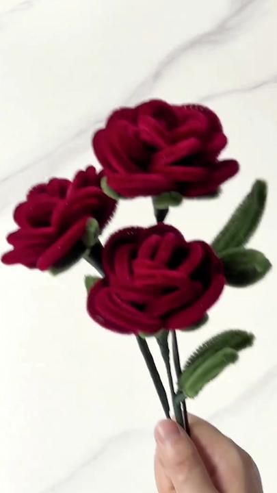 Ribbon Roses Tutorial, How To Pipe Roses, Roses Tutorial, Pipe Cleaner Flowers, Crochet Leaf Patterns, Weddings Gifts, Creative Gift Wraps, Origami Rose, Diy Pipe