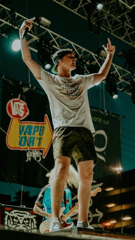 State Champs State Champs Lyrics, State Champs Band, Derek Discanio, Pop Punk Music, Edgy Boy, Candle In The Dark, Pop Punk Bands, State Champs, We The Kings