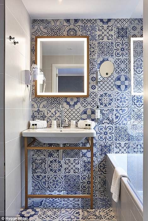 Several bathrooms are decorated in gorgeous blue and white tiles French Country Bathroom, French Country Bedrooms, French Country Kitchens, Country Bathroom, Grey Wall, Country Bedroom, Trendy Bathroom, Blue Bathroom, White Tiles