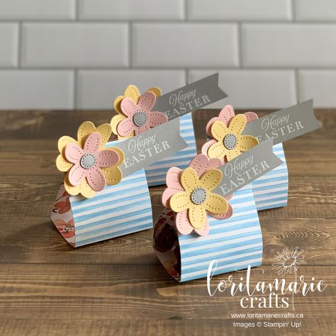 Recuerdos Primera Comunion Ideas, Youre A Peach, Cake Slices, Easter Favors, Table Favors, Card Making Tips, Another Round, Craft Stash, Treat Holders