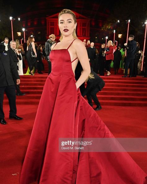 #florencepugh Florence Pugh Red Carpet, Valentino Gowns, Valentino Dress, British Fashion Awards, Royal Albert Hall, Fashion Awards, Florence Pugh, British Fashion, Backless Maxi Dresses