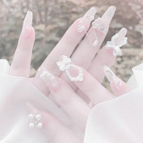 Aesthetics Nails, Cosmic Rose, Icons Ig, Disney Acrylic Nails, Pale White, Random Aesthetics, Pink Tumblr Aesthetic, Soft Pink Theme, Different Nail Designs