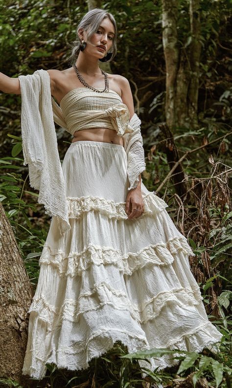 Light Flowy Outfits, Soft Natural Tops, Black Hippie Outfits, Boho Core, Earthy Outfits Aesthetic, Flowy Outfits, Bohemian Style Clothing, Fairytale Fashion, Earthy Outfits