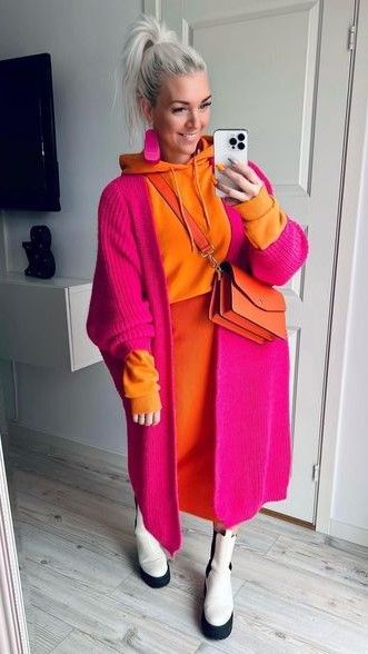 Pink And Orange Clothes, Orange Style Outfit, Fall Outfits Colorful, Orange Winter Outfit, Orange And Brown Outfit, Colorful Casual Outfits, Pink Orange Outfit, Orange And Pink Outfit, Pink And Orange Outfit