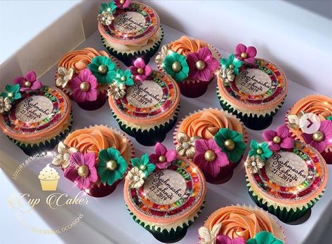 Mehndi Cupcakes, Mehndi Cake, Mehendi Night, Indian Cake, Reception Cake, Desi Wedding Decor, Themed Desserts, Cupcake Designs, Picnic Food