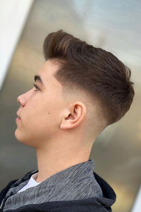 Side Faded Hairstyle Men, Undercut Hairstyle Men Fade, Low Fade Side Part, Fresh Cut Hair Men, Low Fade Haircut Men, Low Fade Haircut Mens Medium, Low Mid Fade, Low Fade Cut, Side Part Hairstyles Men