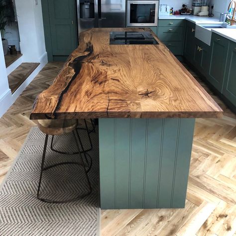 Wood Top Kitchen Island Rustic, Wood Kitchen Island Countertop, Natural Wood Countertops, Solid Wood Kitchen Worktops, Rustic Kitchen Island Ideas, Kitchen Hearth, Dapur Rustic, Barn Dominium, Luxury Kitchen Island