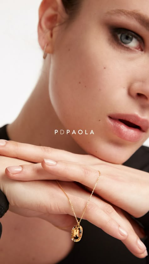 Pandora Campaign, Necklace Photography Ideas Model, Necklace Shoot, Necklace Photoshoot, Initials Jewelry, Letter S Necklace, Necklace Photography, Jewelry Product Shots, Jewelry Editorial