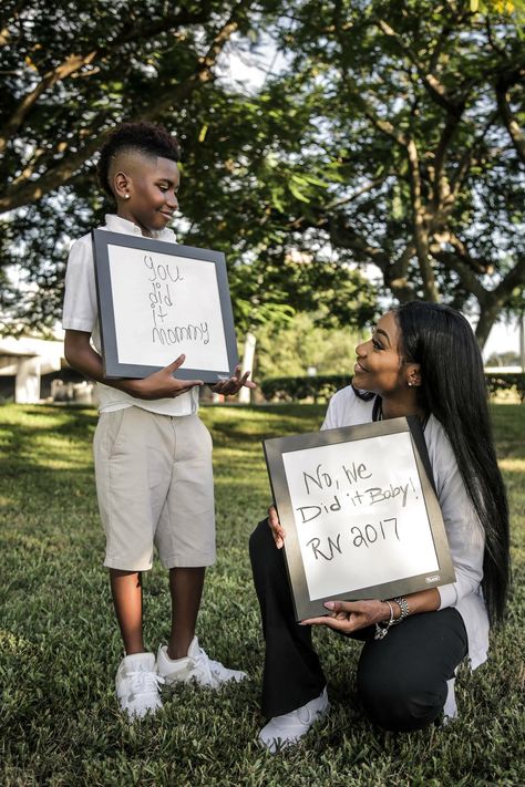 Mommy Did It Graduation Pictures, Nurse Graduation Pictures With Kids, Nursing Graduation Pictures With Kids, College Graduation Pictures With Kids, Mom And Son Graduation Photo Ideas, Mom Graduation Pictures With Kids, Graduation Pictures With Kids, Nursing School Graduation Pictures, Glory Be To God