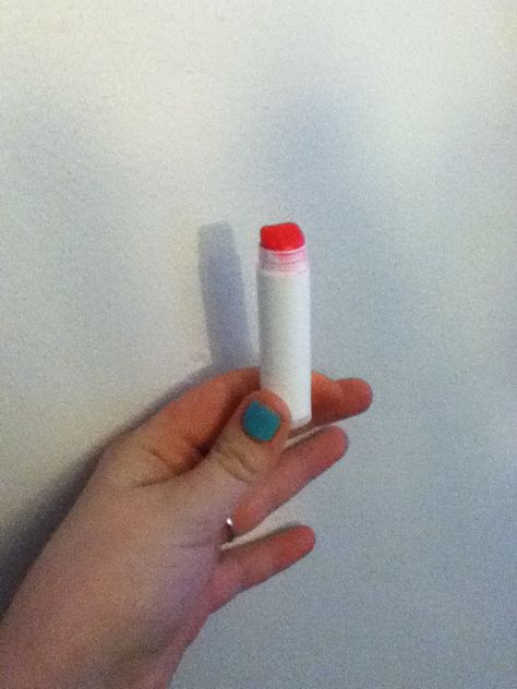 Diy lipstick!!! Sooooo easy! Empty Chapstick/ lipstick container, crayon (the color you want it to be) and olive oil! Optional essential oils. Lipstick Container, Diy Lipstick, Olive Oil, Crayon, Essential Oils, Convenience Store Products, Color