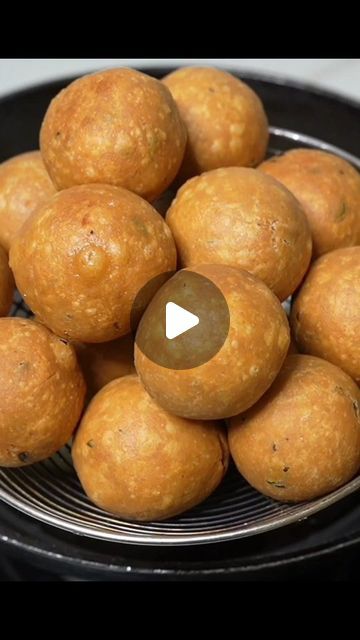 Dal Kachori Recipe, Indian Dry Snacks, Bake With Shivesh, Chana Masala Recipe, Kachori Recipe, Jaggery Powder, Chat Masala, Mango Powder, Kasuri Methi