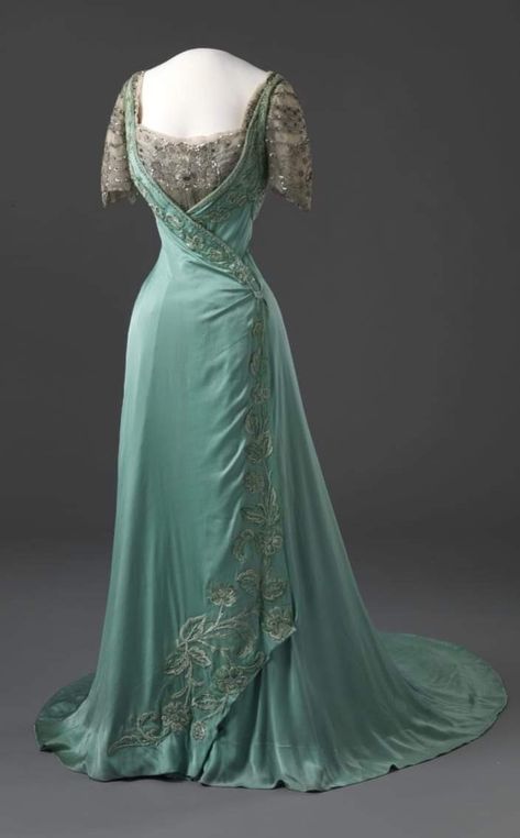 Edwardian Evening Gown, Afternoon Dresses, 1900s Dress, Historical Gowns, Dress Queen, House Of Worth, Flapper Dresses, Madeleine Vionnet, Evening Wear Dresses