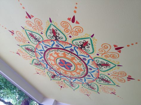 Mehndi ceiling mural, a little bit of the suzani pattern thrown in. Lots of color and bohemian feeling with the loose paint strokes. Not to morroccan. Ceiling Artwork, Suzani Pattern, Ceiling Mural, India Decor, Indian Room, Yoga Studio Design, Ceiling Murals, Wallpaper Ceiling, Boho Deco