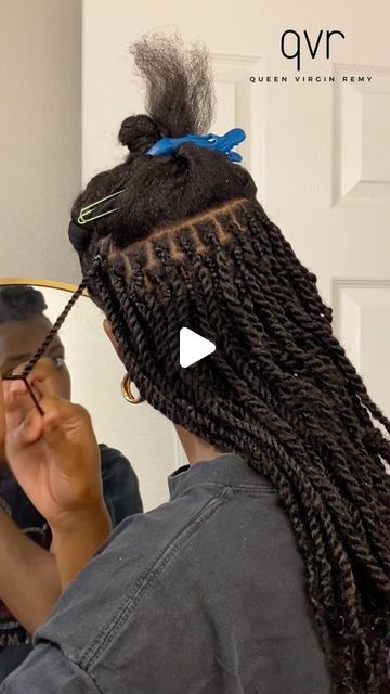 Medium Knotless Twist, Long Mini Twists With Extensions, Micro Mini Twist, Knotless Twist Braids Hairstyles, Long Mini Twists, Mini Twists With Extensions, Knotless Twists, Knotless Twist, Afro Hair Extensions