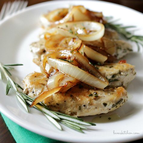 Rosemary Chicken with Sautéed Onion Sauce / http://bamskitchen.com Onion Sauce, Onion Chicken, Rosemary Chicken, Wine Sauce, Linguine, Turkey Recipes, Main Meals, Weeknight Meals, Chicken Dinner