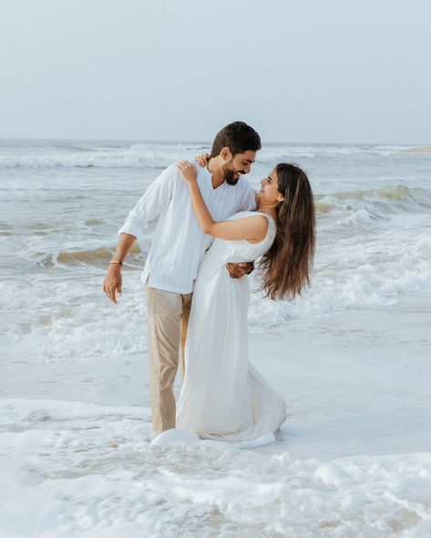 Embracing the tranquil whispers of the sea breeze and the timeless beauty of the ocean, Thiyagu and Seshma found solace in the enchanting backdrop of our seaside serenity pre-wedding photoshoot captured beautifully by StudioClickz. 🌊💍✨ . #SeasideSerenity #LoveCaptured #PreWeddingShoot #StudioClickz #OceanLove #CoastalRomance #ForeverTogether #BeachVibes #RomanticGetaway #WeddingPhotography #LoveOnTheCoast #StudioClickzLove #StudioClickzCaptures #StudioClickzMagic #studioclickz_by_kirubakrishnan Photoshoot Outdoor, Shoot Poses, Beach Couple, Pre Wedding Photoshoot Outdoor, Pre Wedding Poses, Beach Shoot, Couple Beach, Beach Photoshoot, Pre Wedding Photoshoot