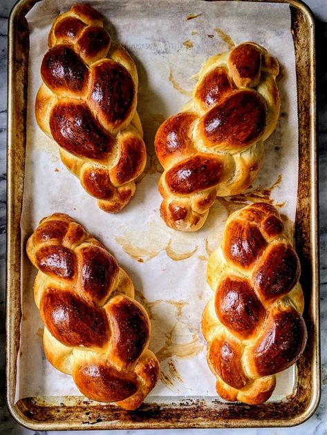 My Most Delicious Challah - In The Wild Heart Kitchen Best Challah Recipe, Challah Bread Recipe, Heart Kitchen, Challah Bread Recipes, Rosh Hashanah Recipes, Hanukkah Food, Braided Bread, Pretzels Recipe, Challah Bread