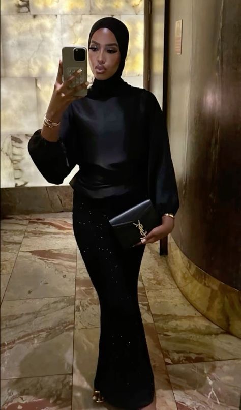 Hijabi Night Out Outfit, Hijab Classy Outfits, Hijab Outfit Party, Classy Black Women Aesthetic, Khaliji Style, Hijabi Modest Outfits, Feminine Aesthetic Outfits, Winter Birthday Outfit, Muslimah Style